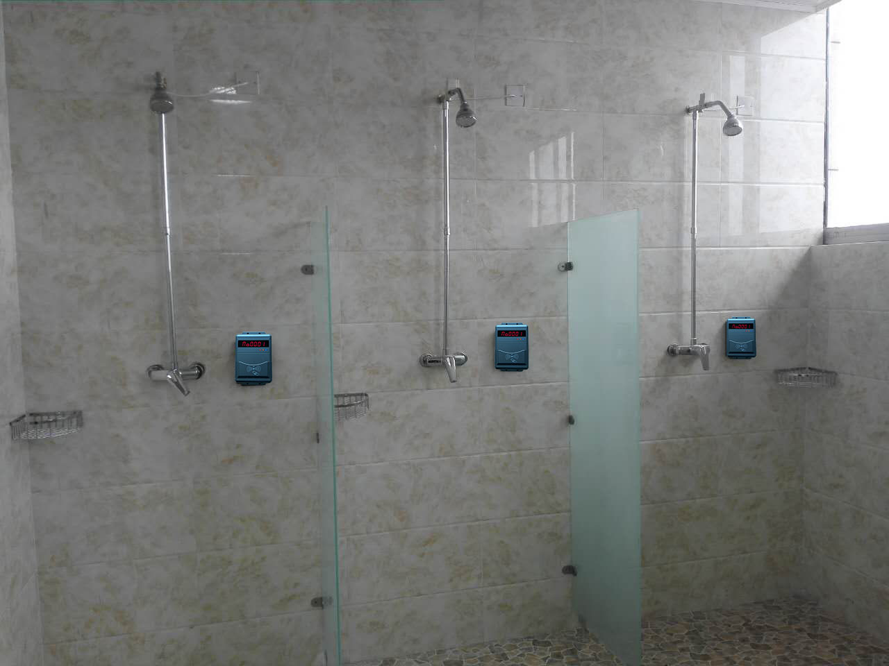 公共浴室定時刷卡機 淋浴插卡水控機 員工澡堂控水器